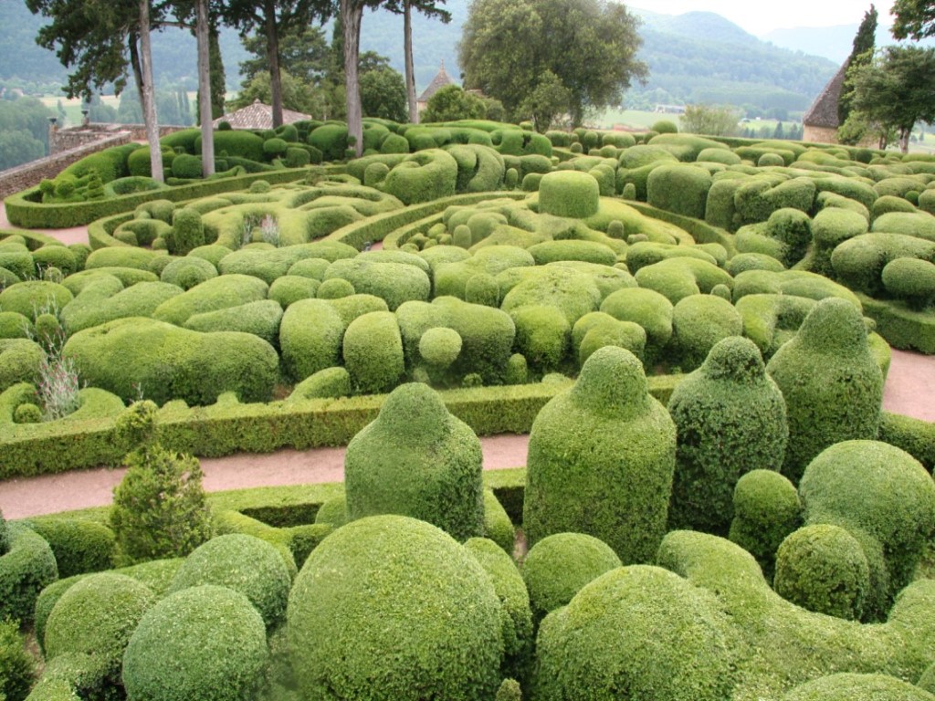 stunning gardens of marqueyssac 